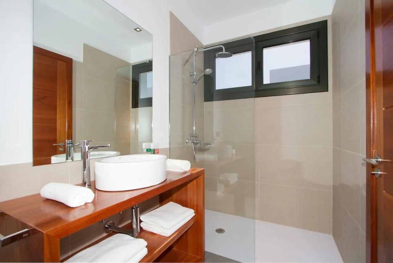 Villa Jimena Puerto del Carmen  0*, Puerto del Carmen (Lanzarote)